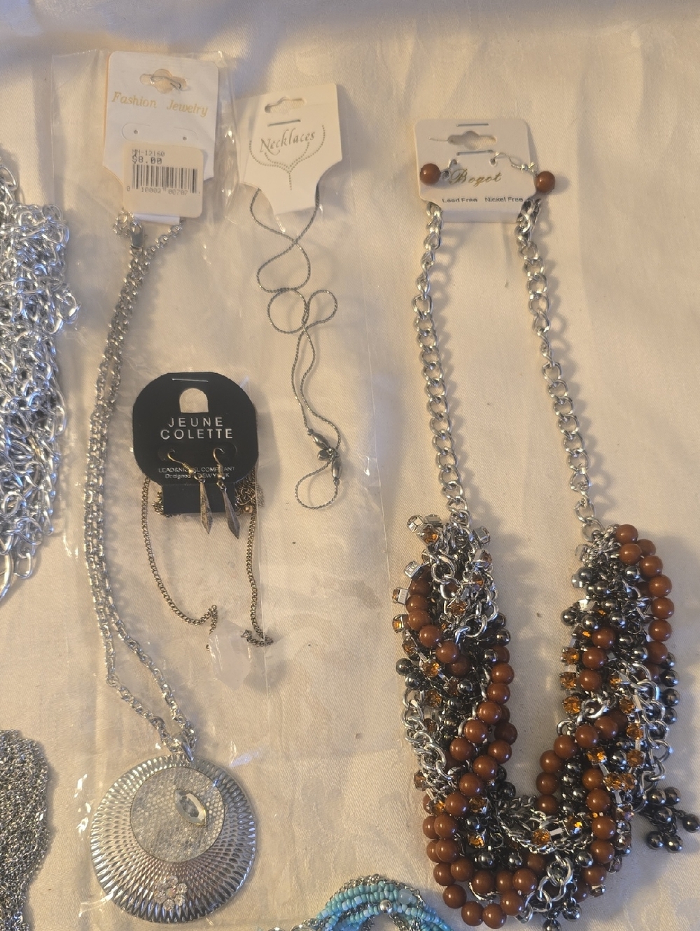 Over 20 Necklace Bundle, Mixed Colors & Designs, Beaded, Chains, Charms New - Picture 13 of 14